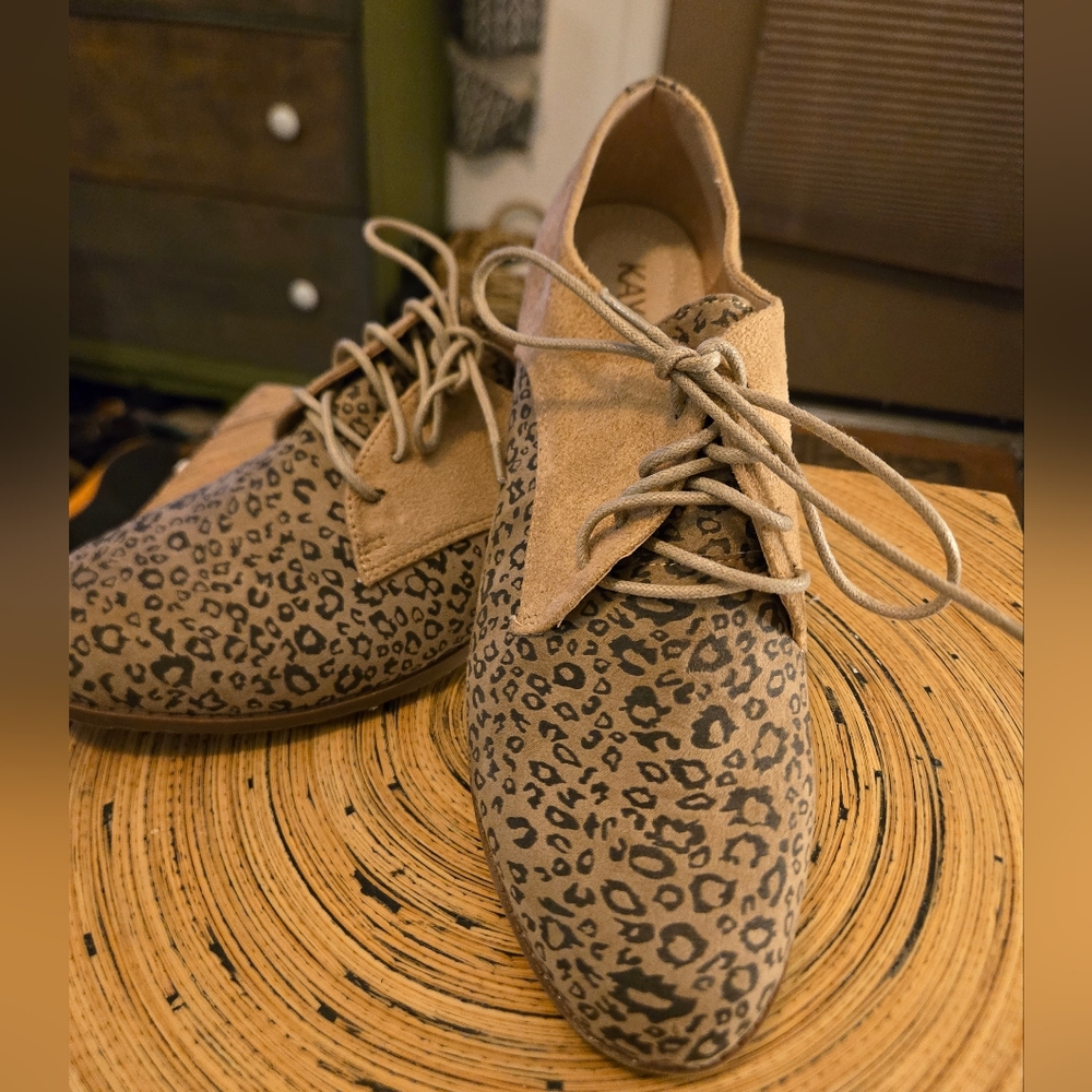 KAYLEEN ED20 Women Leopard Round Toe Classic Lace Up Oxford Flat